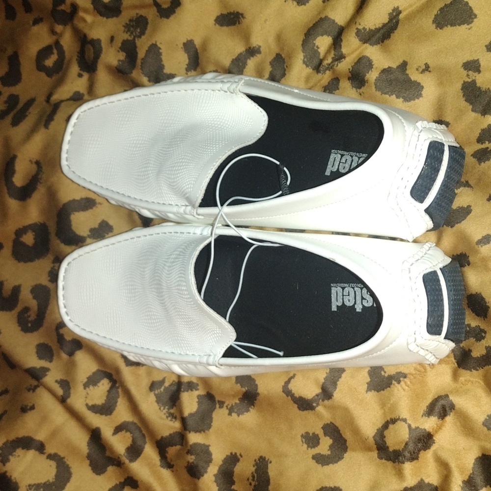 Men's White Loafers - Picture 2 of 4